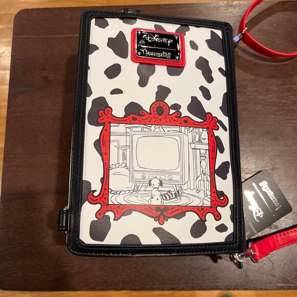 Loungefly Disney Classic Books 101 Dalmatians Convertible Crossbody Bag - Picture 7 of 12